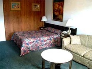Sainte-Catherine Knights Inn St Catharines On מראה חיצוני תמונה